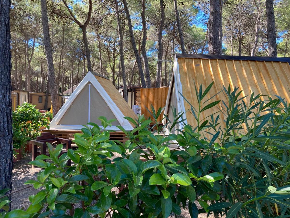 Riva Dei Greci Camping Village Metaponto Exteriör bild