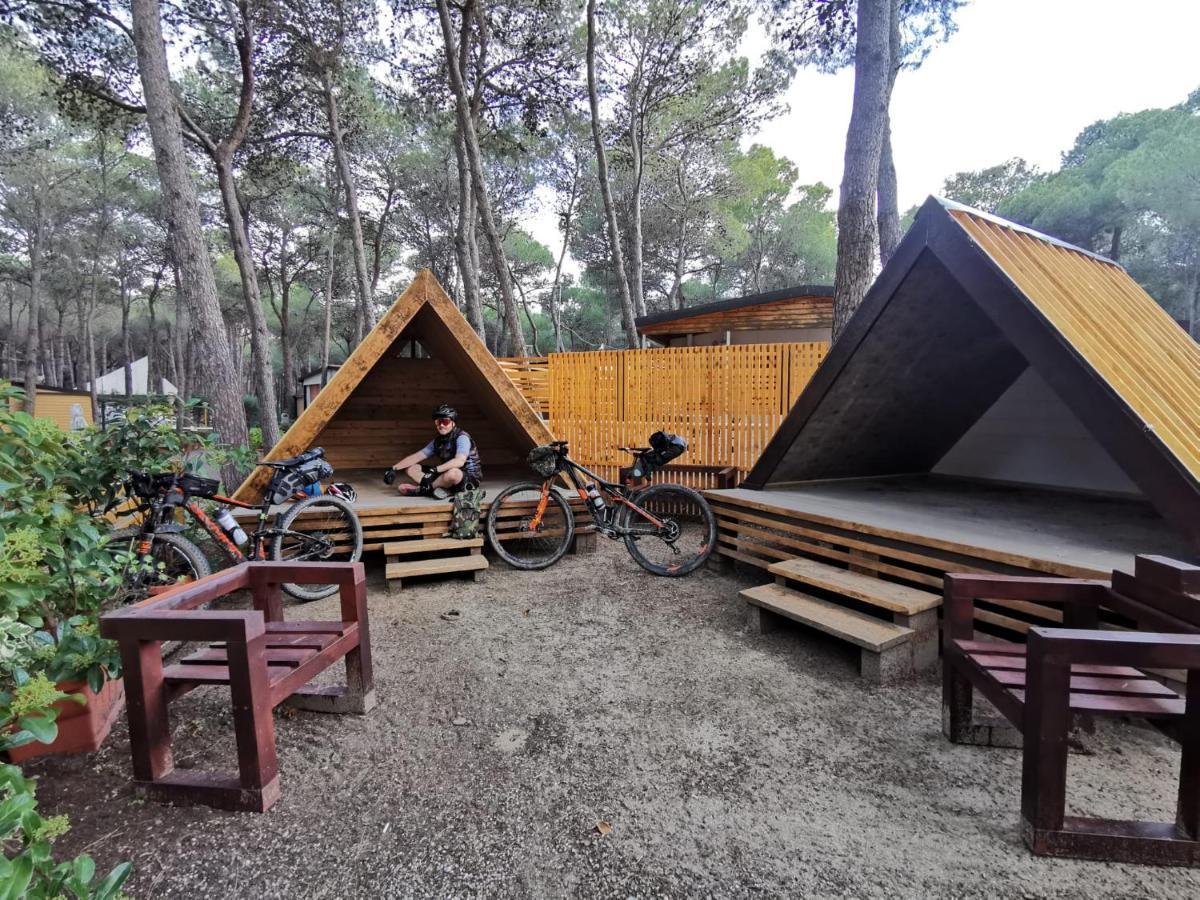 Riva Dei Greci Camping Village Metaponto Exteriör bild